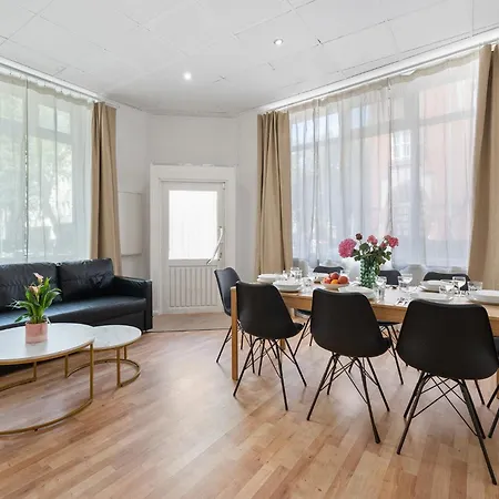 33 O, 4 And Whirlpool Apartmán Berlín