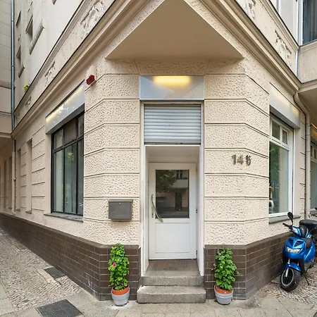 33 O, 185 Sqm With Whirlpool And Kids Play * ברלין