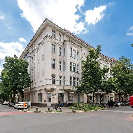 33 O, 185 Sqm With Whirlpool And Kids Play * Berlino