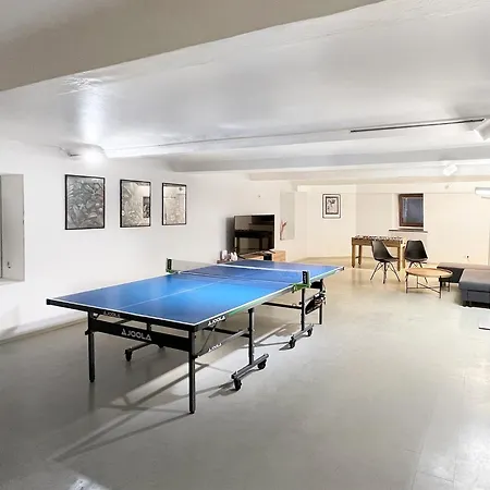 33 O, 4 And Whirlpool Apartment *