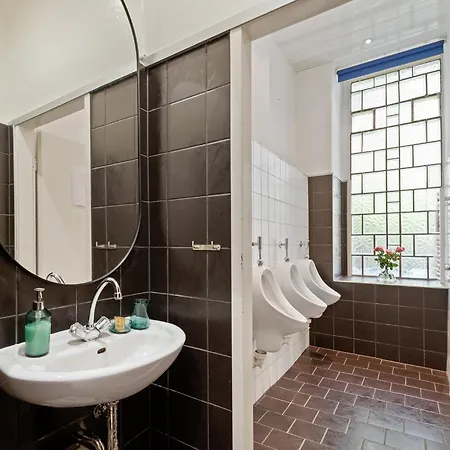 33 O, 185 Sqm With Whirlpool And Kids Play דירה ברלין