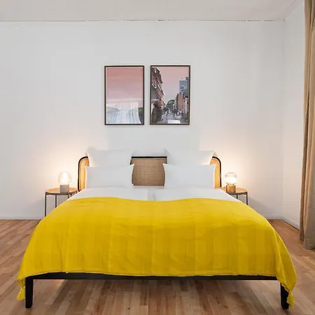 Apartment 33 O, 4 And Whirlpool