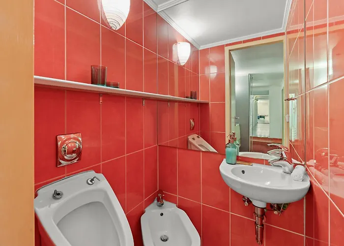 33 O, 185 Sqm With Whirlpool And Kids Play *