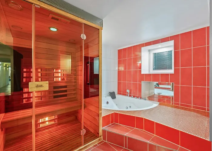 33 O, 185 Sqm With Whirlpool And Kids Play * Berlin