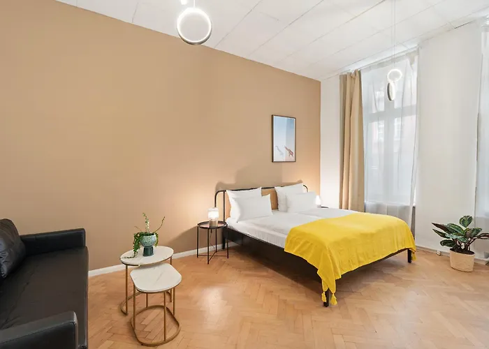 33 O, 185 Sqm With Whirlpool And Kids Play * Berlin