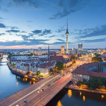 33 O, 4 And Whirlpool Apartment Berlin